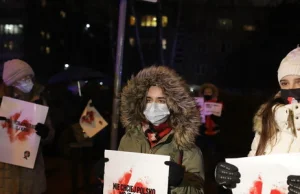 Całkowity zakaz aborcji i kara dożywocia. W Sejmie trwa debata nad projektem