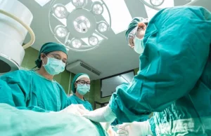 Austria: chirurg ukarana grzywną za amputowanie pacjentowi niewłaściwej nogi
