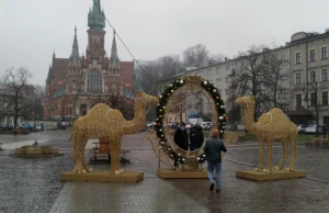 Radny z PiS krytykuje krakowskie ozdoby świąteczne. "Są za mało chrześcijańskie"