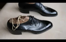 Ręcznie robione buty Oxfordy przez japońskich rzemieślników.