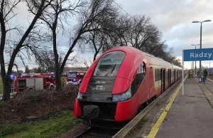 Zerwana trakcja i pożar pociągu