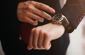 "Nie obnoś się z drogimi zegarkami". Seria napadów w Szwecji