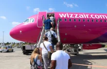 Wizz Air ogranicza loty z Polski. Powodem niski poziom zaszczepienia.