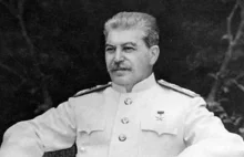 Dlaczego Rosjanie kochają Stalina? Analiza kultu dyktatora