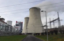 Elektrownie i ciepłownie zgłaszają brak ustawowych zapasów węgla.