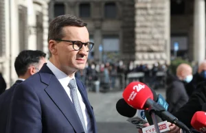 Premier Morawiecki zatwierdza zmianę ronda Dmowskiego na Praw Kobiet