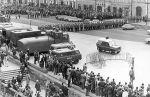 40 lat temu czołgi wyjechały na ulicę. Zobacz wyjątkowe zdjęcia...