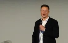 Elon Musk sprzedaje kolejne akcje Tesli o wartości 906,5 mln dolarów