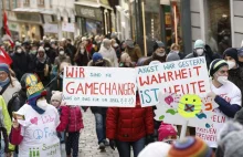 Austria: Obowiązek noszenia maseczek nawet w domach