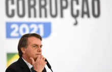 Bolsonaro chce nazwiska urzędników zatwierdzających szczepionki