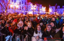 Tłum szczelnie wypełnił Rynek. Fanki Dawida przebyły nawet 600 km! ZDJĘCIA