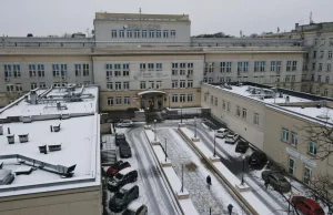 W Szpitalu Bielańskim rozpoczęła się kontrola. Chodzi między innymi o...