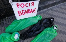 Rosja wprowadza nowe standardy kopania masowych grobów