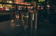Obostrzenia w Finlandii: Po 17 nie będzie się serwować alkoholu