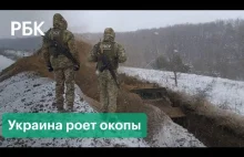 Maszyny kopią rowy przeciw czołgowe na Ukrainie