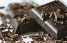Gorzka czekolada naprawdę poprawia nastrój