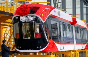 W Wuhan powstał Skytrain, czyli "latający" pociąg maglev bez kierowcy
