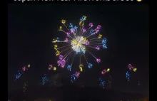 Noworoczny pokaz fajerwerków z Tokio.