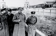 Partia szachów rozegrana między Józefem Stalinem a Nikołajem Jeżowem.