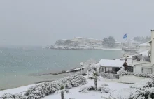 Śnieżyca w Grecji. Relacja Polaka ze sparaliżowanego zimą kraju