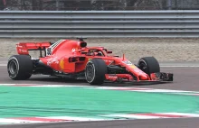 F1. Rozgrzewka Ferrari [WIDEO, ZDJĘCIA]