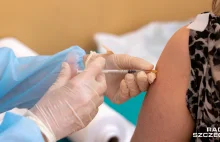 Francja: komitet ds. szczepień sprzeciwia się podawaniu czwartej dawki