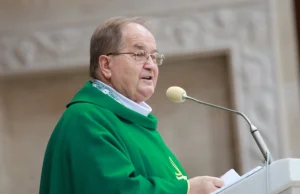 O. Rydzyk zachęca do szczepień i zaufaniu lekarzom, sam przyjął trzy dawki