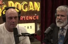 Joe Rogan przeprasza fanów i obiecuje bardziej balansować swoje podcasty.