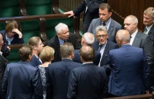 Nieoficjalnie: rząd chce dać ulgę posłom. Bo stracili przez Polski Ład
