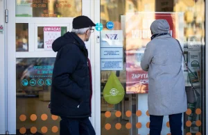 Testy COVID-19 w aptekach. Część placówek rezygnuje i nie będzie się angażować