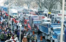 Jak Trudeau i państwowe media oczerniają Konwój Wolności kierowców ciężarówek