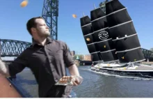 Holendrzy planuje obrzucić zgniłymi jajami super-jacht Jeffa Bezosa