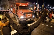 Kanada. Burmistrz Ottawy: "Protestujących jest więcej niż mamy policjantów"