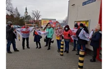 Cieszyn. Strajk "Solidarności" pod marketem