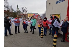 Cieszyn. Strajk "Solidarności" pod marketem