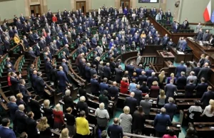 Sejm uczcił pamięć "Łupaszki". Posłowie opozycji wyszli z sali