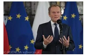 Tusk pokazuje ile stadionów EURO nie dostanie Polska