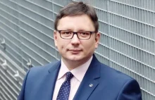 Watchdog Polska ujawnia wysokość zarobków i premii prezesa oraz zarządu LOT
