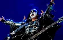 Gene Simmons z Kiss mówi: Ci którzy chodzą niezaszczepieni, są naszymi wrogami