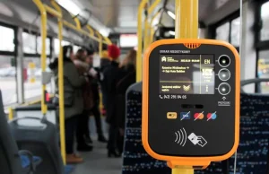 Górny Śląsk będzie miał (w końcu) automaty biletowe w autobusach i tramwajach