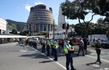Nowa Zelandia:Policja nie chce siłowo usuwać protestujących przeciw obostrzeniom