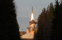 Rosja ogłasza ćwiczenia sił atomowych. Rakiety odpalać ma sam Władimir...