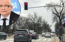 Kierowca Kaczyńskiego pędził przez miasto, nie przejmując się przepisami...