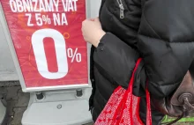 Litwini ruszyli na zakupy do polskich sklepów.