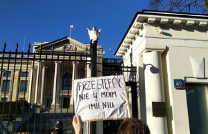 Protest przed ambasadą Federacji Rosyjskiej w Warszawie