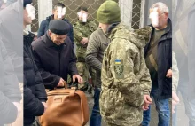 80-latek wstąpił do ukraińskiej armii. Zgłosił się jako ochotnik