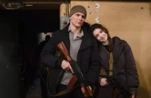 Ukraińska para wzięła wcześniej ślub i wstąpiła do armii. „Musimy bronić naszego