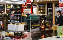 Kanadyjskie sklepy monopolowe usuwają rosyjską wódkę z półek