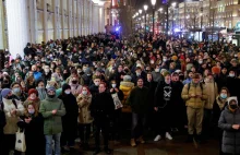 Od czwartku 24.02 protesty w 57 miastach RU (1800 zatrzymań)