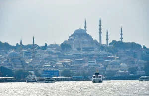 Turcja zamknęła cieśniny Bosfor i Dardanele dla rosyjskich statków